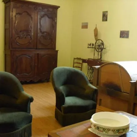 Maison De Charme Avec Terrain - 4 Chambres, Terrasse Et Salon Confort - Pays De Jeanne D'arc - Fr-1-585-130 Bed & Breakfast