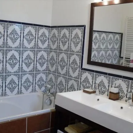 Bed & Breakfast Maison De Charme Avec Terrain - 4 Chambres, Terrasse Et Salon Confort - Pays De Jeanne D'arc - Fr-1-585-130 Houdelaincourt